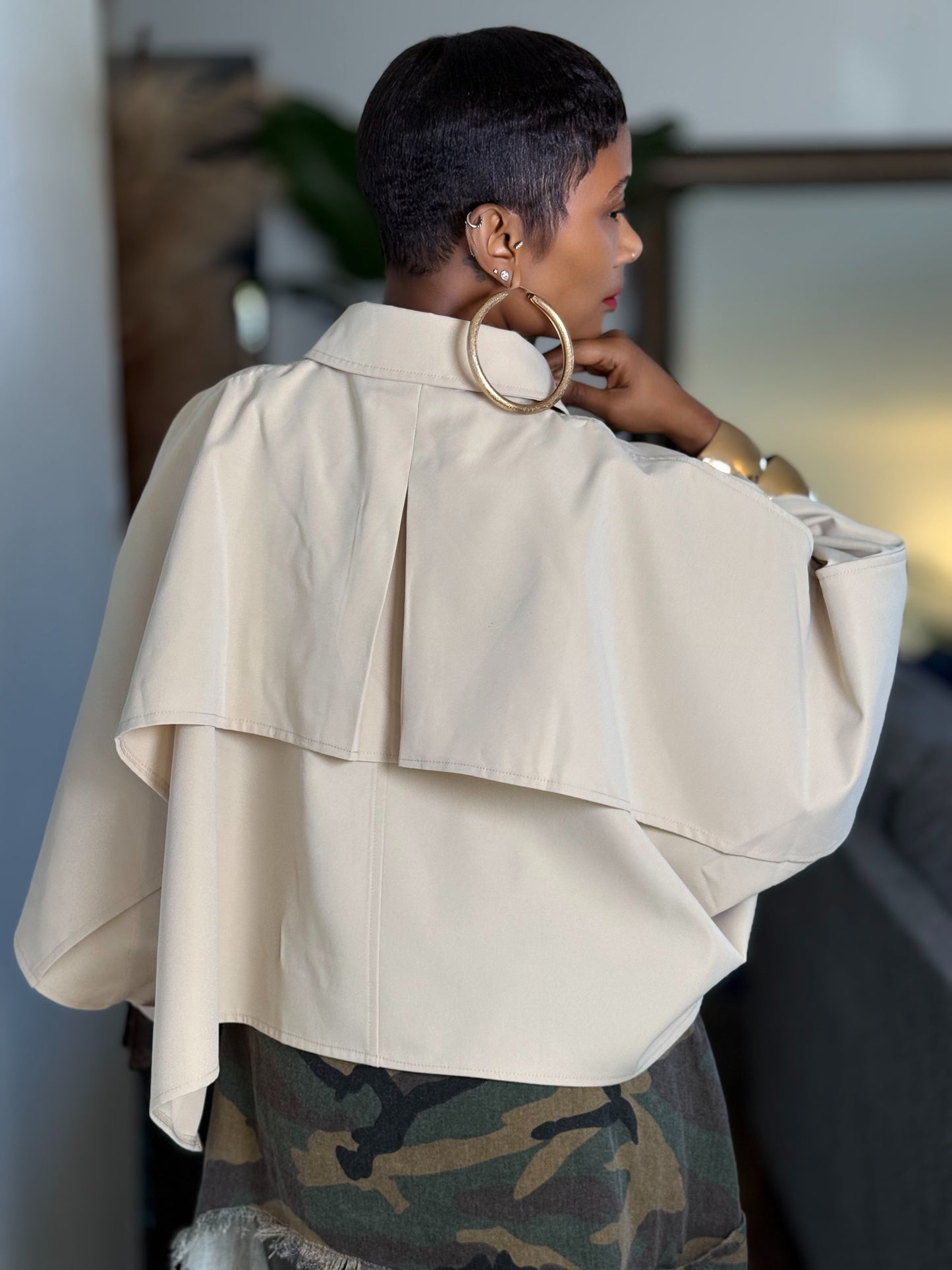 YAS EDIT The Sandhurst Cape (One size up to 14)