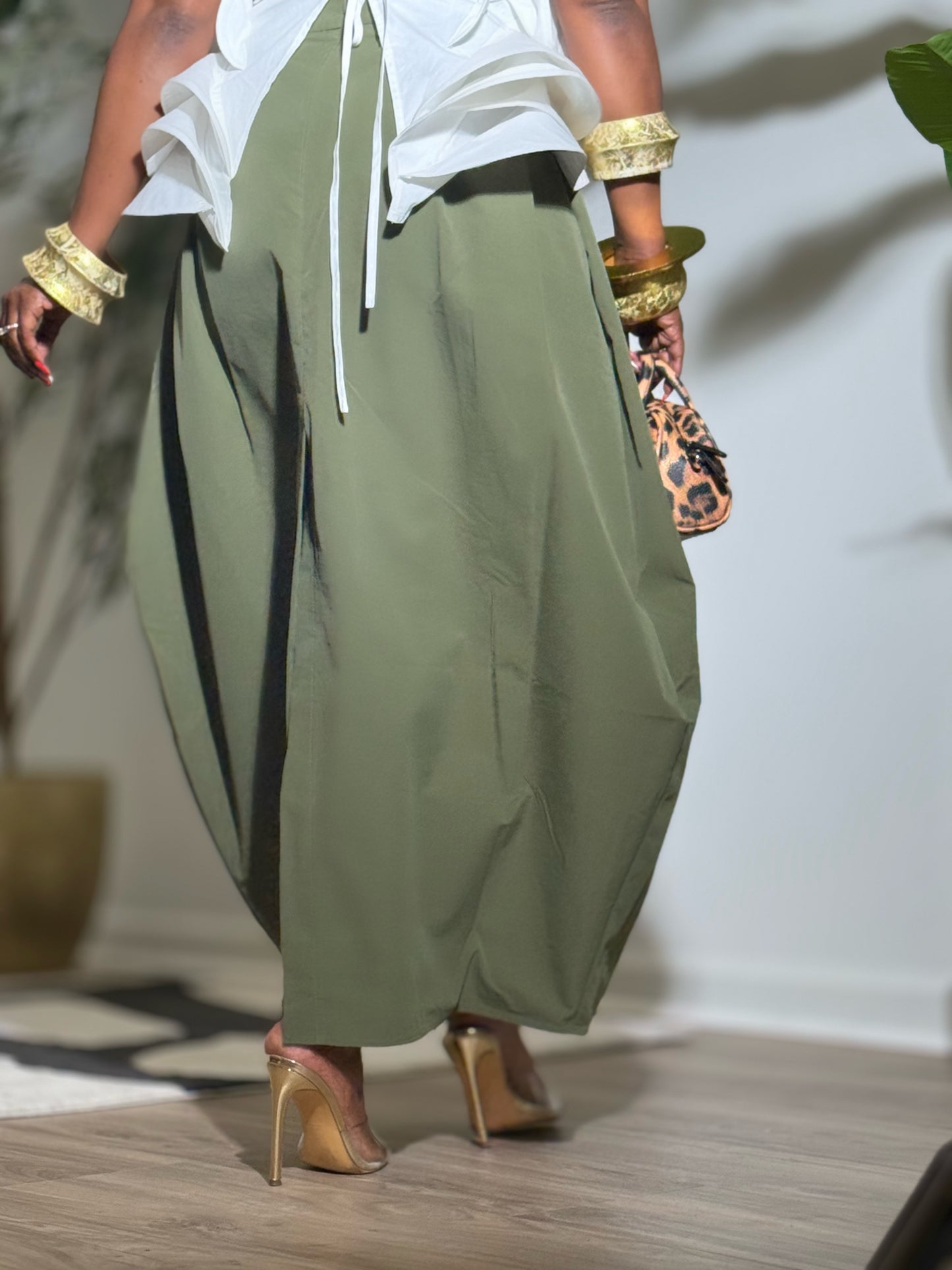 The London Statement Skirt (Available in XXL)