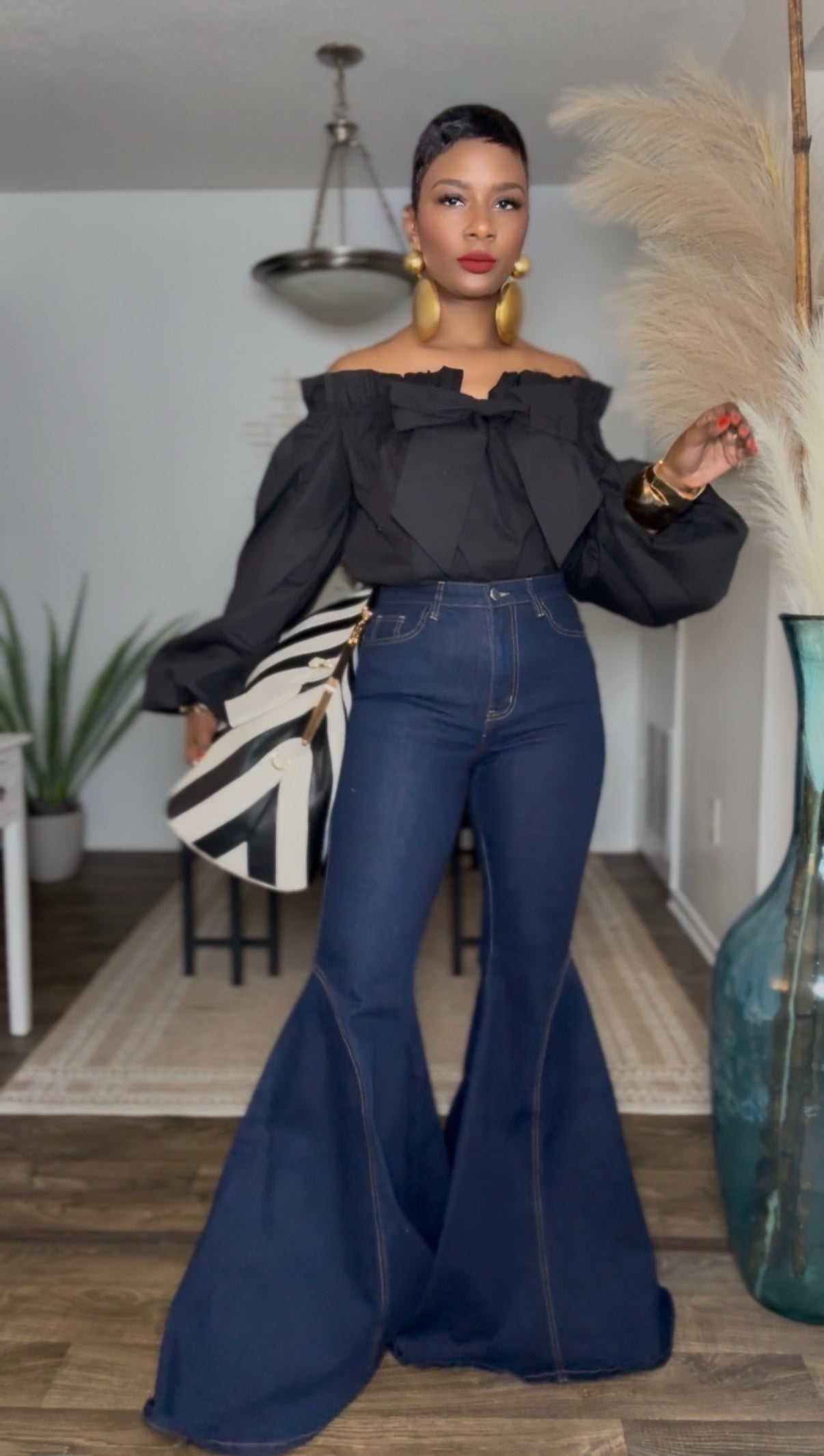 The Classic Noir Top (Available in XL)