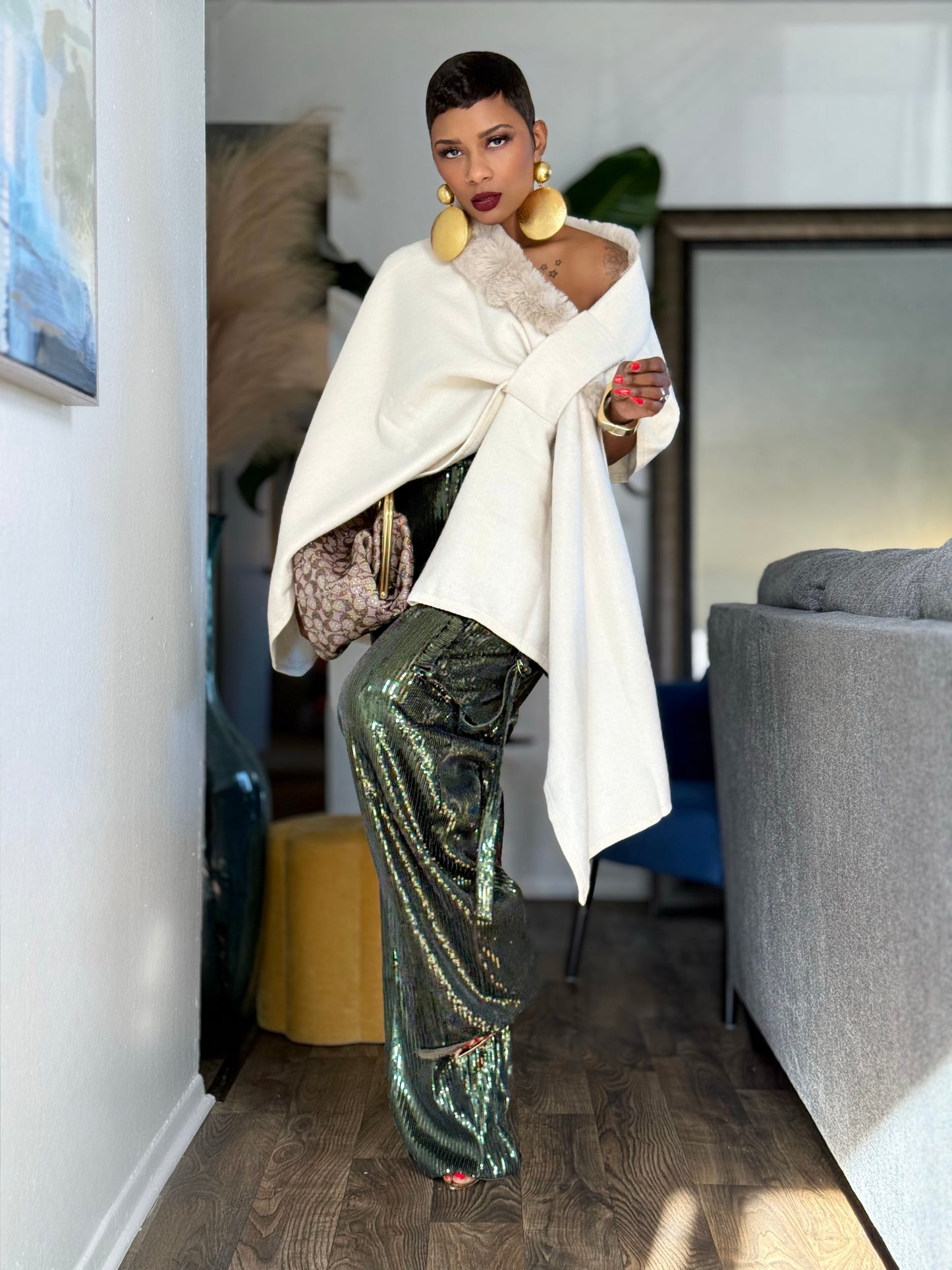 Visions Of You Luxe Shawl (One size up to 14) (Final Sale)