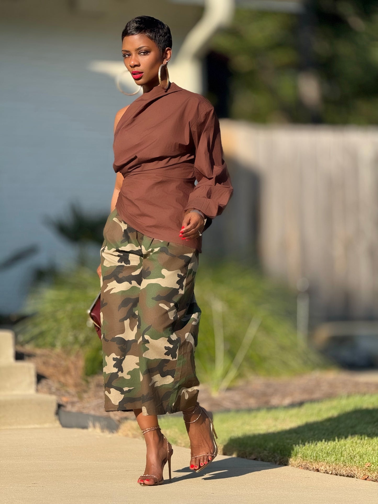 Nara Brown One Shoulder Top (Available in 3X)