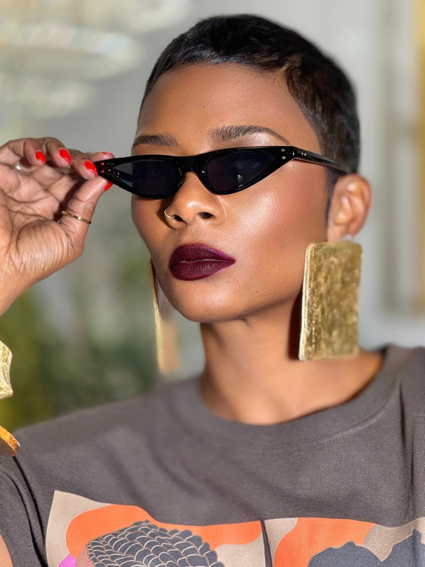 Black Retro Sunnies